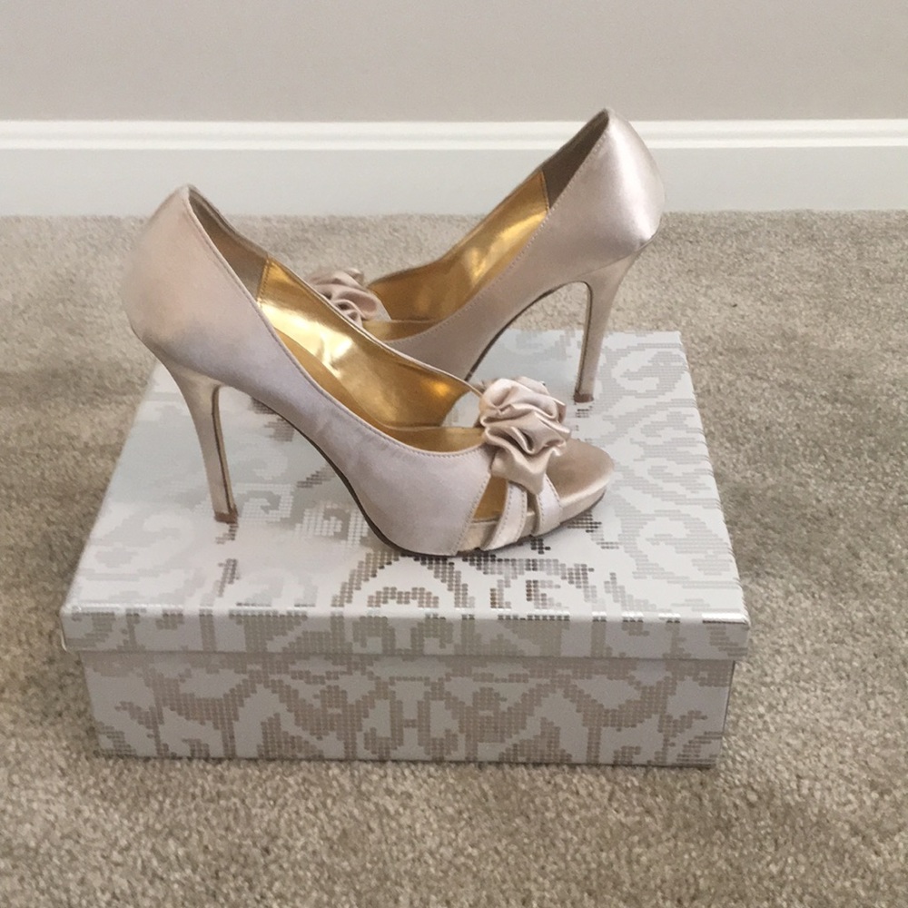 Kelly & Katie Tan satin material formal shoe